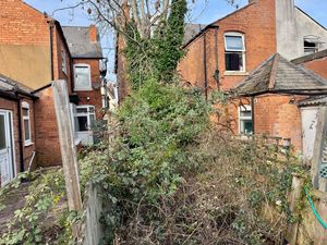 Photo 8- click for photo gallery